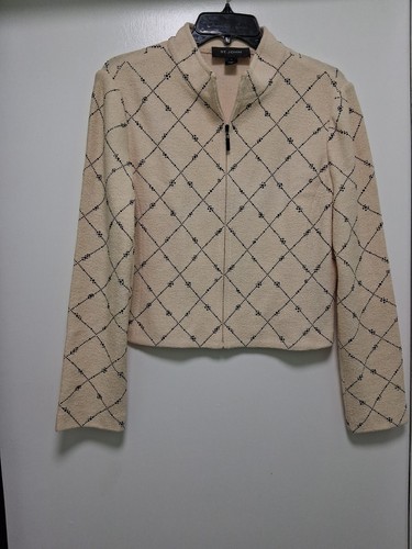 St John creme colored jacket  featuring a black diamond pattern