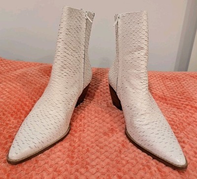 Matisse Women's Caty Western Inspired Leather Boot White Snake