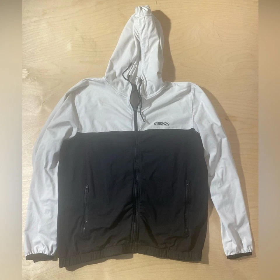 American Eagle Outfitters Black and White Windbreaker Medium (FT) - Image 2 of 4