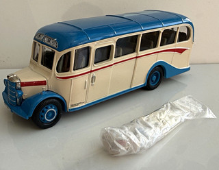 Corgi Classics Titfield Thunderbolt Bedford OB Coach Set 33801 Model Diecast toy