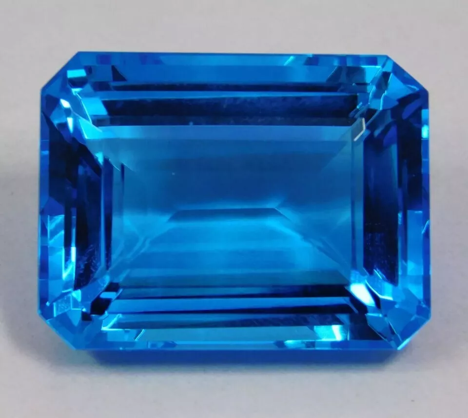 GIE Certified Natural 400.60 Ct Brazilian SKY Blue Topaz Cube Cut Loose Gemstone