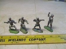 Lot of Britains LTD Swoppet Knights Soldier Parts Timpo Toys Missing weapons E61