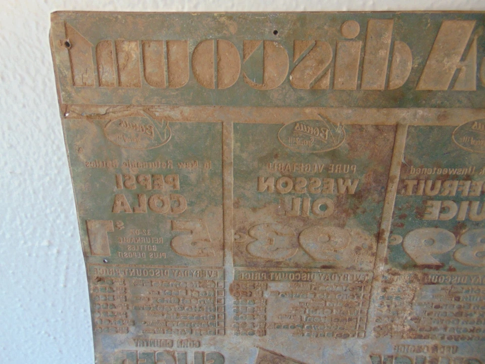 *RARO* Placa de impresión de publicidad de tienda de comestibles IGA de colección de los años 60 de metal blando Foto 3 de 4