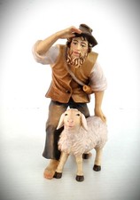 Hirte mit Schaf aus