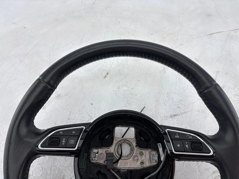 Руль 2015–2018 Audi Q3 с переключателями от оригинального производителя - Изображение 2 из 4