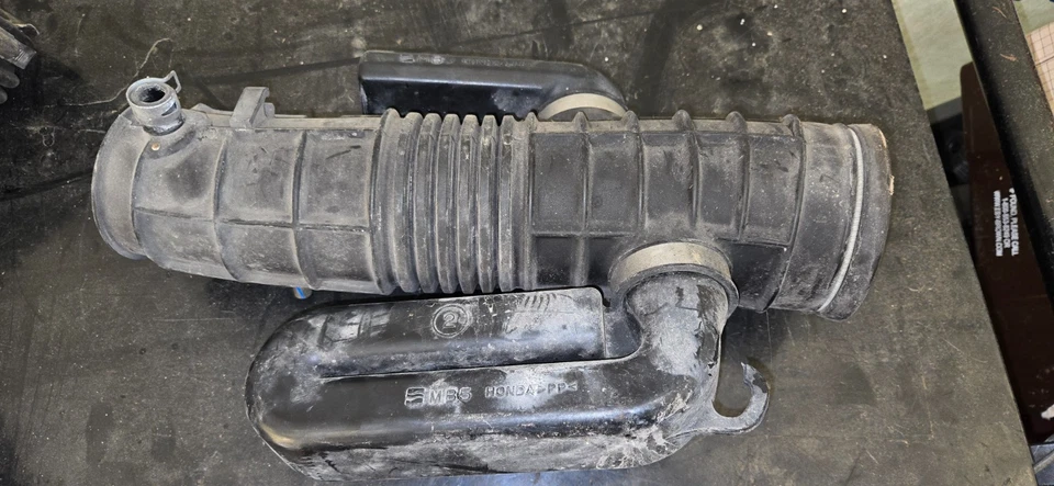 2002-2004 Honda Odyssey limpador de entrada de ar filtro ressonador conjunto de tubo - Imagem 2 de 3