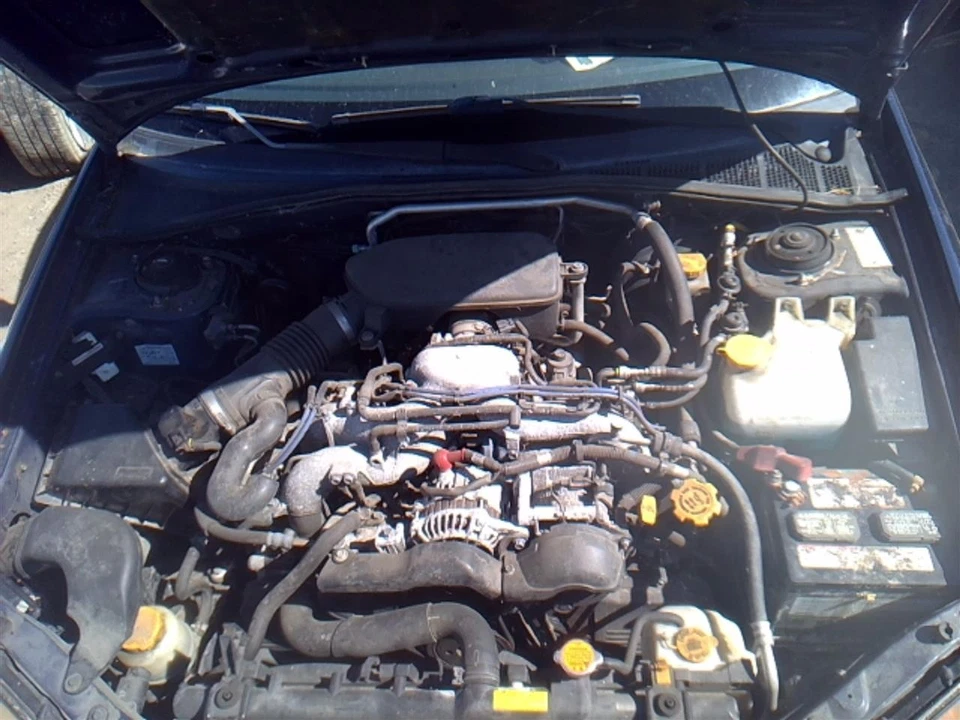 二手前中心内部后视镜适合:2005 年斯巴鲁 Impreza 前美分 — 第 4/4 张图片