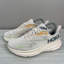 HOKA Clifton 9 Running Shoes Womens Size 7.5 Sneaker Vanilla Astral 1127896 VLS