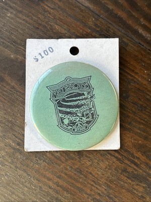 VINTAGE Asteroids ATARI VIDEO GAME PINBACK 70S 80S RARE 2'' LOGO BUTTON