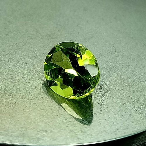 Superb Peridot Natural 1,86 Gold with Certificate Official Igi - Picture 5 of 10