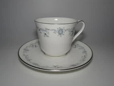 Royal Doulton Angelique Cup And Saucer Set(s) - Mint