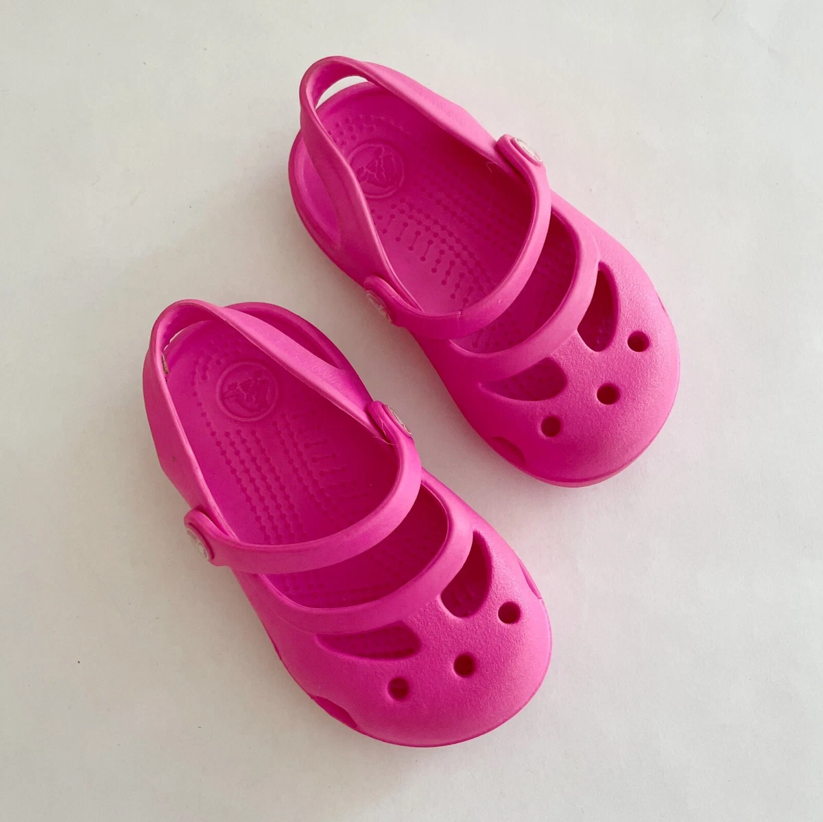 Ballet outlet pink crocs