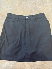 Croft  Barrow Black Skort Sz 8 Classic fit Stretch Waist 32  Length 18  Pockets