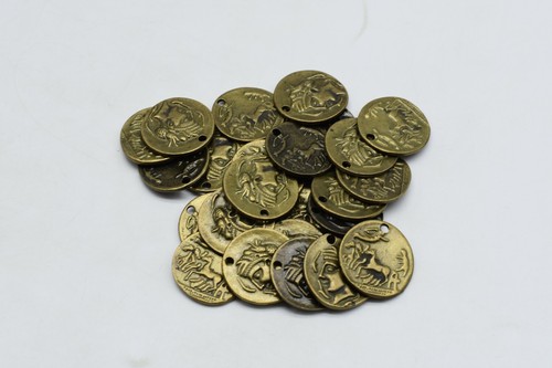 25 Pieces Metal Pirate Coins Spanish Doubloon Replicas REAL METAL - .2 OZ