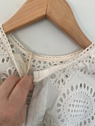Anthropologie Forever That Girl White Cotton Broderie Flutter Sleeve Top Sz S - Picture 7 of 8