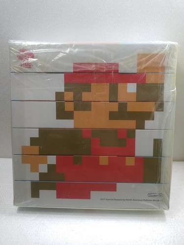 Club Nintendo Mario and Friends Pin Badges Set 2011 Platinum Reward - Picture 2 of 3