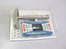 Vintage F-3 1960 Gillette Super Speed TTO Double Edge Safety Razor Set NICE