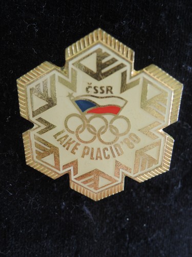 1980 Lake Placid USA Winter Olympic Games Official NOC Czechoslovakia Pin Badge - Picture 8 of 14
