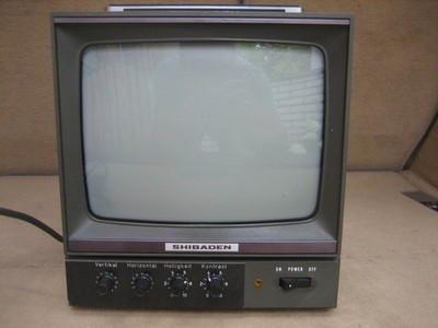 Hitachi Shibaden VM-904E video monitor 75Ohm composite Video FBAS