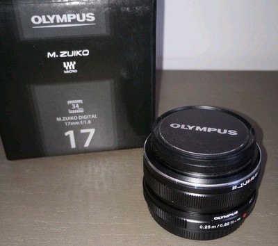 Olympus M.Zuiko Digital 17mm f/1.8 Fixed Lens Black Finish Edition Pre-owned 