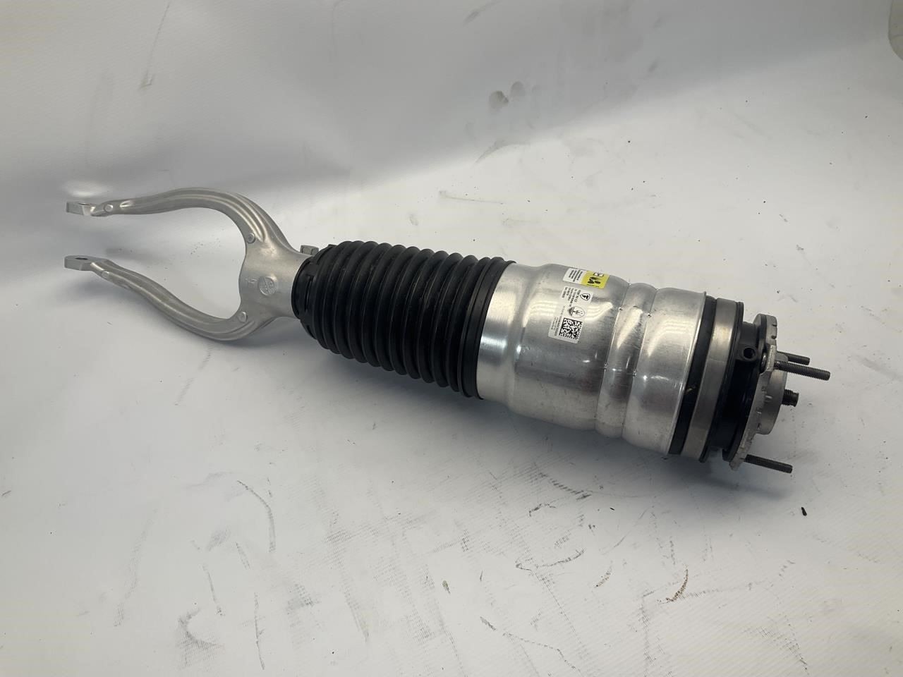 23-25 Maserati GranTurismo M189 Front Right Passenger Strut Shock Absorber Q