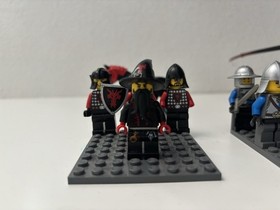 LEGO Castle 70404 King&rsquo;s Castle + 70401 Gold Getaway Lot Dragon +10 Figs + Horse