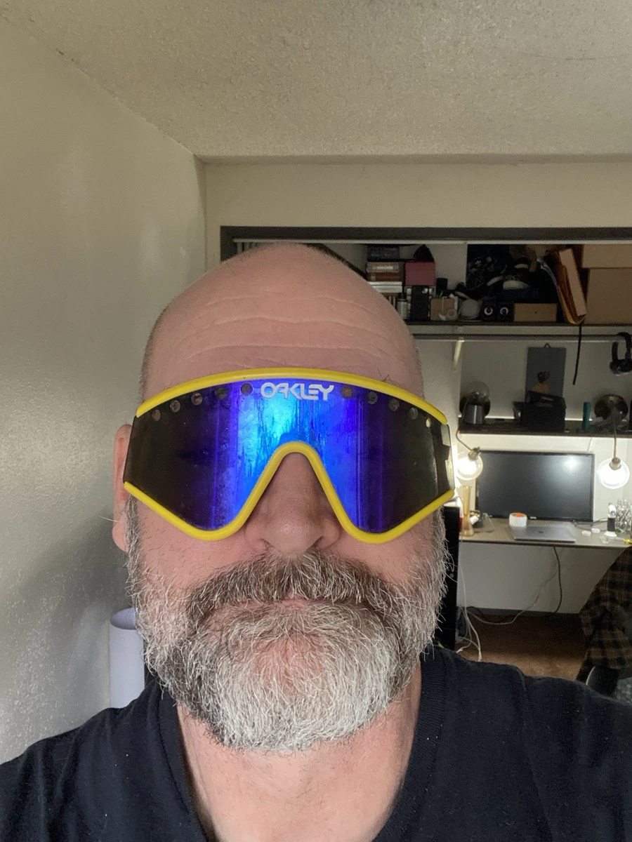 レア　OAKLEY Eyeshade お宝 s-l400.jpg