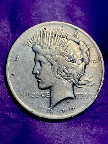 1922 P Peace U.S. Silver Dollar. Circulated. .90 Silver 104 Yr Old Coin