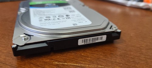 Seagate Skyhawk ST1000VX005 1TB 3.5" SATA Surveillance Hard Drive 2EZ102-300 - Picture 3 of 9