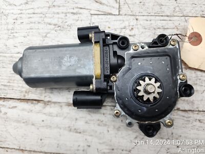 Genuine BMW Front Door Window Motor Part # 67 62 8 360 977 for  