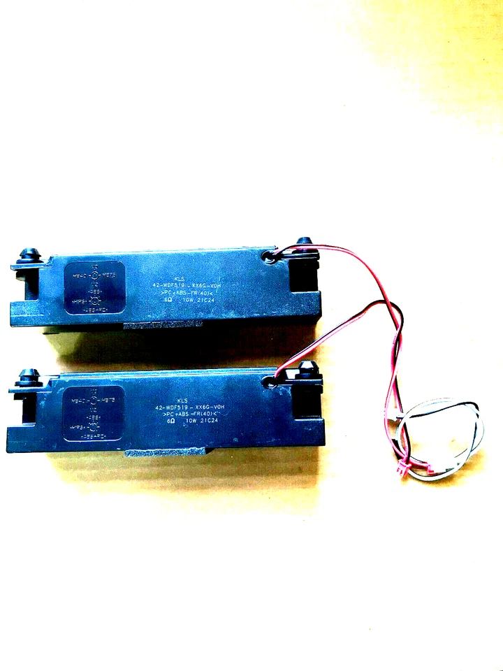 TCL - 43S431- SPEAKER - 6 0HMS. 10 WATTS . LT/RT . ( 2 ) with cable. - Image 3 of 3