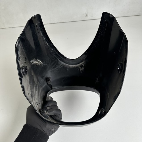 Suzuki VZ800 VZ 800 M50 Boulevard 2009 Front headlight cover trim fairing damage - Picture 8 of 10