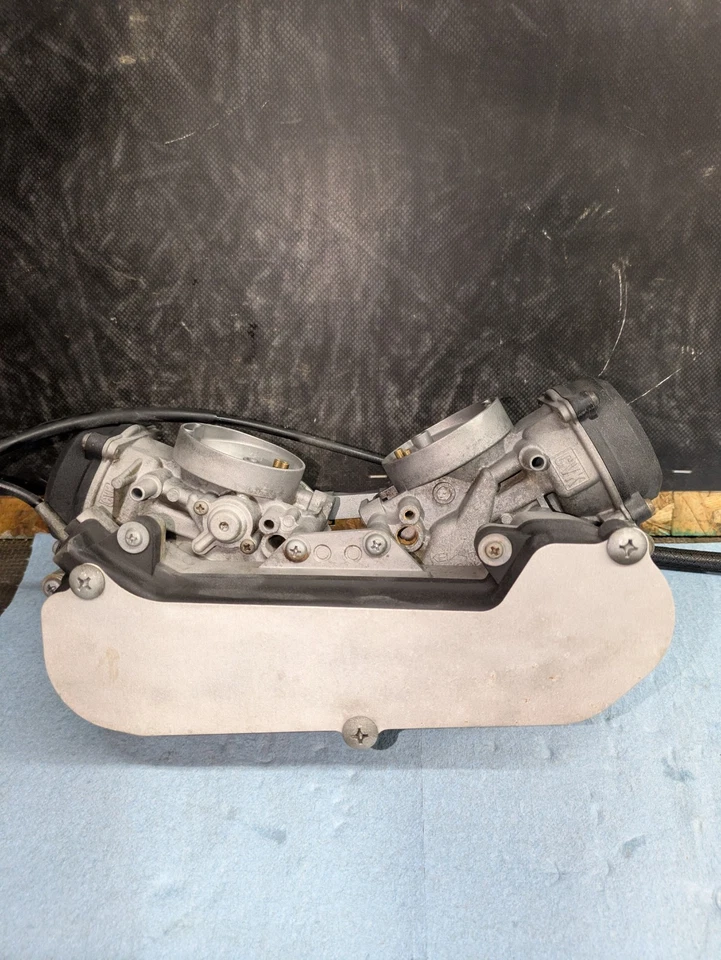 2005 川崎 Brute Force 750 4x4i 汽化器汽化器 — 第 4/4 张图片