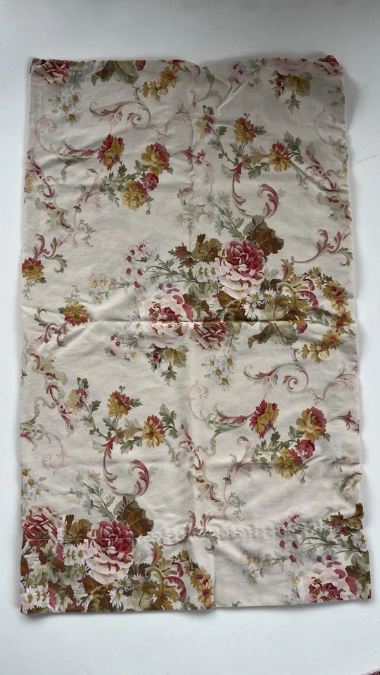 Ralph Lauren Great Barrington Floral 2 Standard Pillowcases Cream Vintage - Image 4 of 4