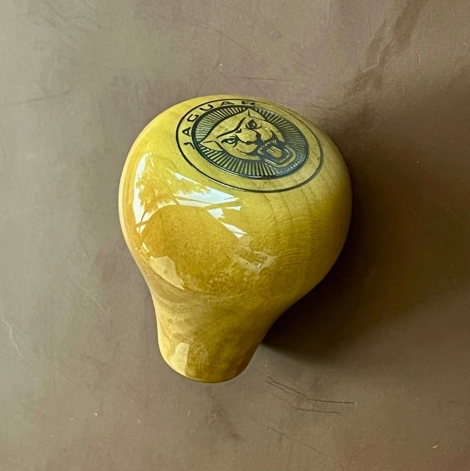 Jaguar Wood Gear Shift Knob XJ6,XJ8,XK8,XJS,XJR,XKR,XK,S-Type,X-Type,XKE,Mk2 3.8 - Image 2 of 4