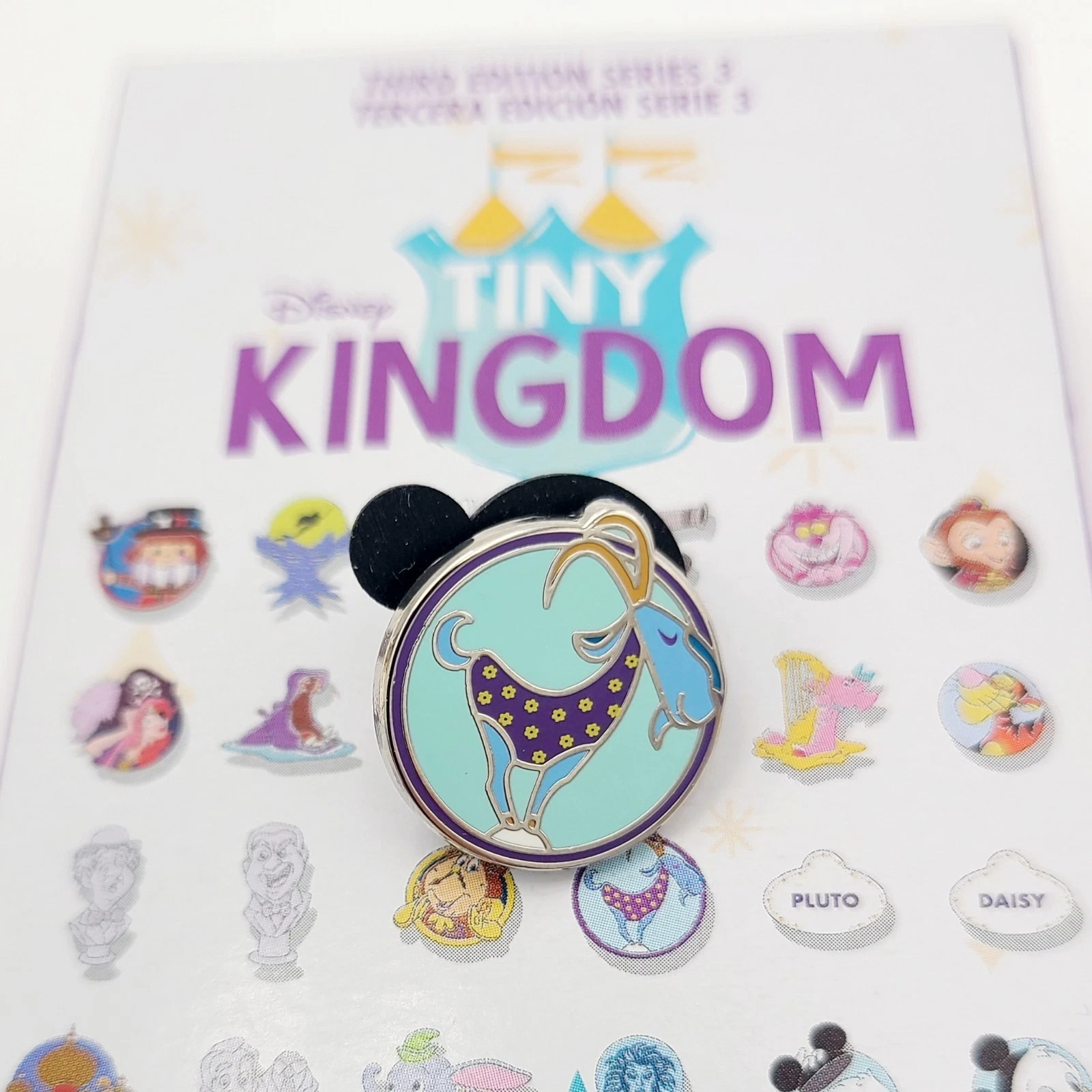 It's a Small World Blue Goat Tiny Kingdom 3rd Edition Serie 3 Disney Park LR Pin