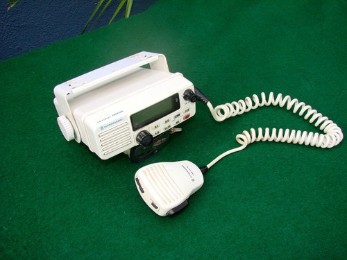 Standard Horizon NOVA MARINE VHF RADIO-18 Photos-COMMAND MIC-GEM-L@@K!! - Zdjęcie 6 z 19