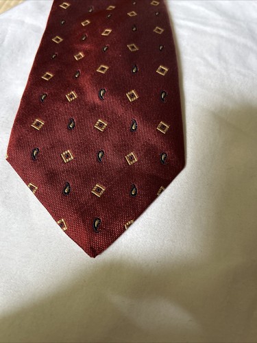 Burberry London Men's Necktie Tie Silk Royal Red/ Gold Diamonds /Black Paisley - Picture 5 of 6