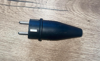 Gummi-Schuko-Stecker Schwarz 16A 250V