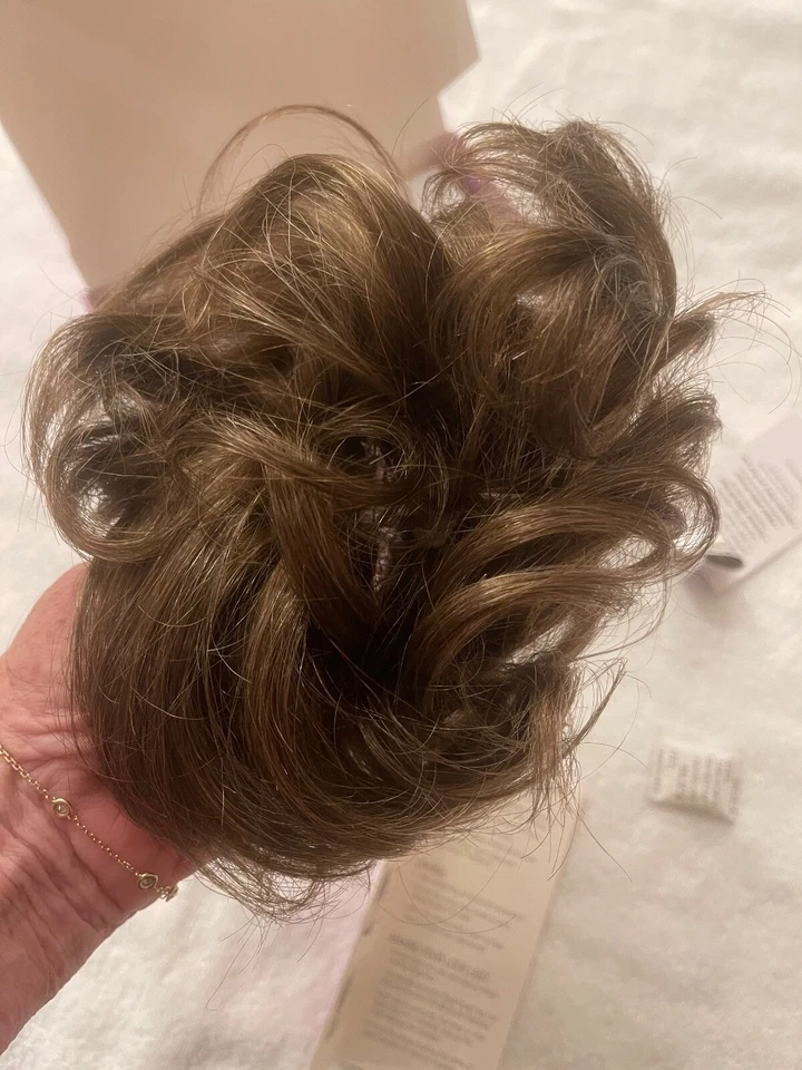 Envolturas rizadas para piezas de cabello Paula Young Foto 3 de 4