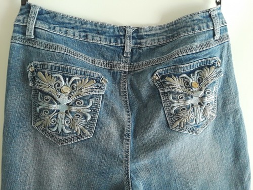 Womens Cato Jeans - Medium Wash - Size 