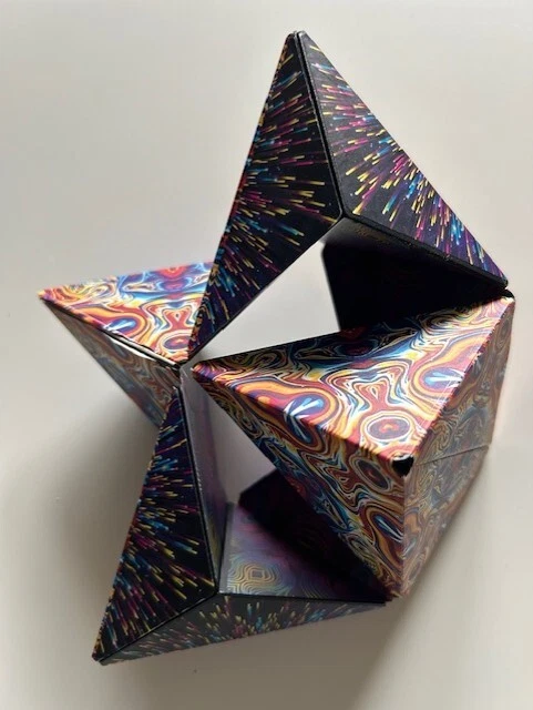 Rompecabezas magnético 3D con caja de cambio de forma SHASHIBO crea más de 70 inquietos espaciados Foto 2 de 2