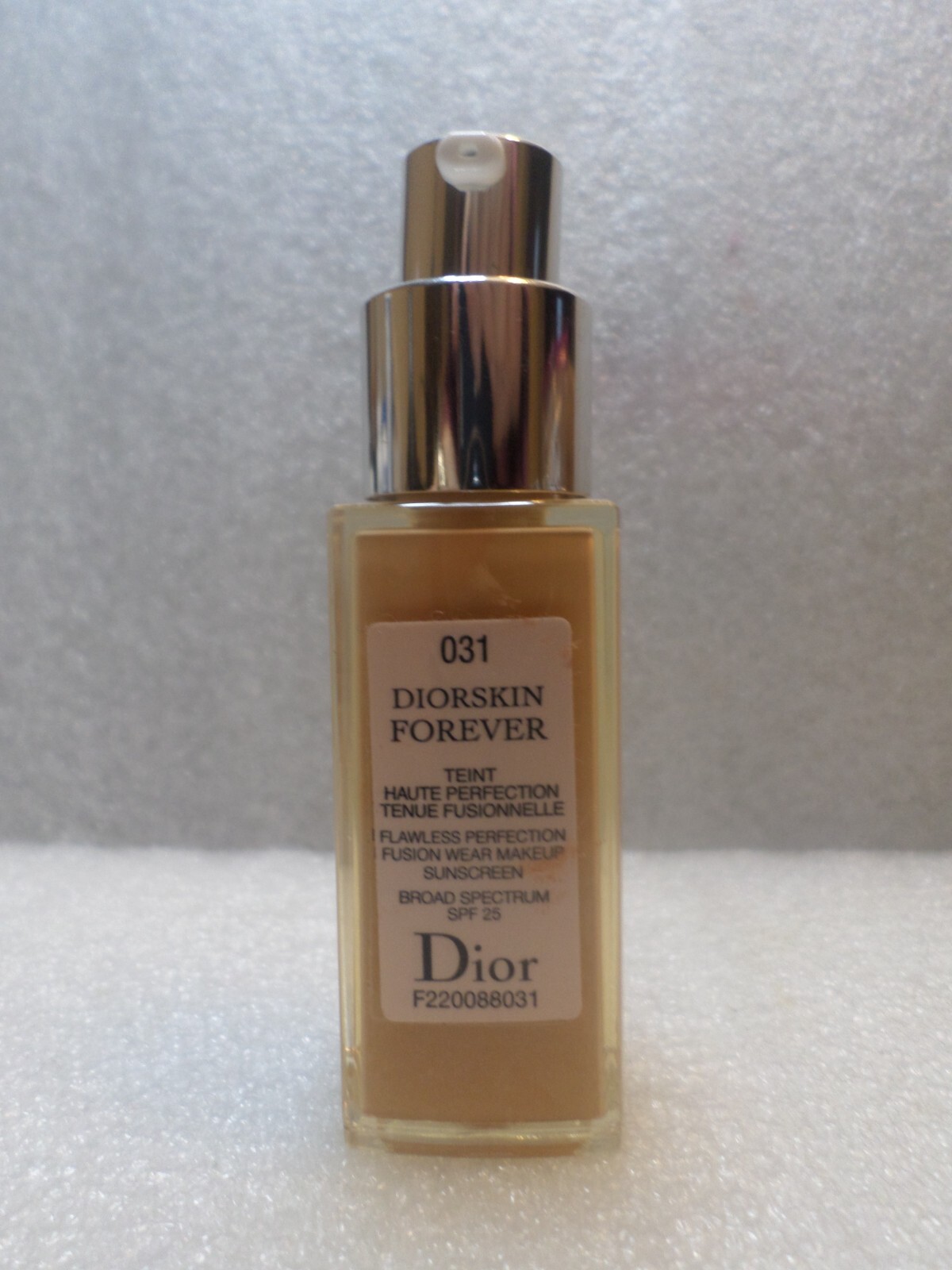DIOR Diorskin Flawless Perfection Makeup SPF 25 Shade 031 20ml New Without Cap-image