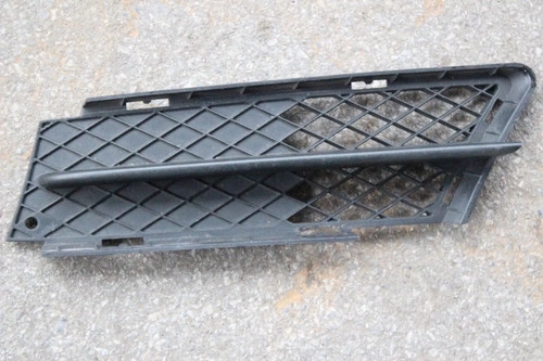 Original BMW 3er E90 E91 Stoßstange Gitter vorne Grill Links 7134081