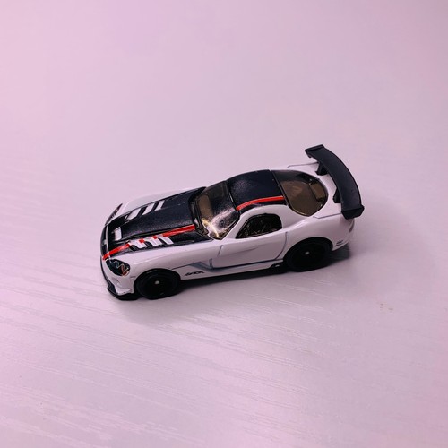 Dodge Viper SRT10 ACR 2010 New Models Premiere White Black 22/44 24/52 - Picture 4 of 24