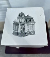 Department 56 SNOW VILLAGE 1998 Haunted Mansion #54935 Halloween WORKS! 