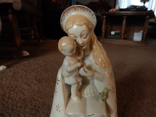 Vtg Blessed Mother Mary W/Baby Jesus and Bird on Lap Ceramic Planter #4145 RARE! - Picture 2 of 22