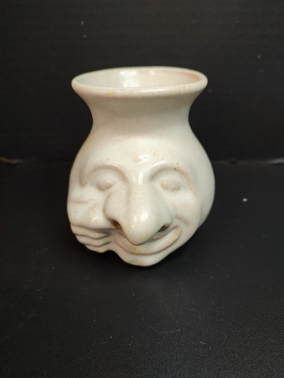 Novelty Funny Face Ceramic Pottery Egg Separator Kitchen Aargh Designs 2000
Opens in a new window or