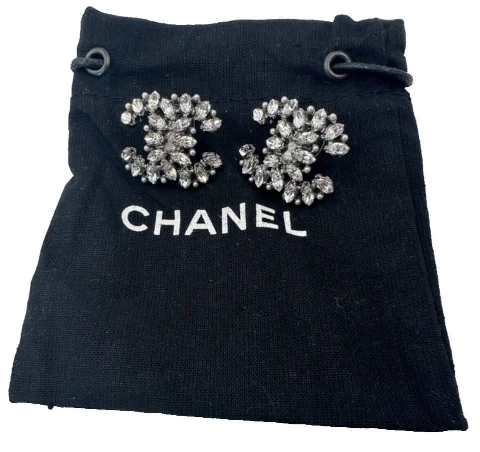 CHANEL Earrings 2017 Faux Pearl Strass CC Stud Earrings Fall Pierced - Image 2 of 4