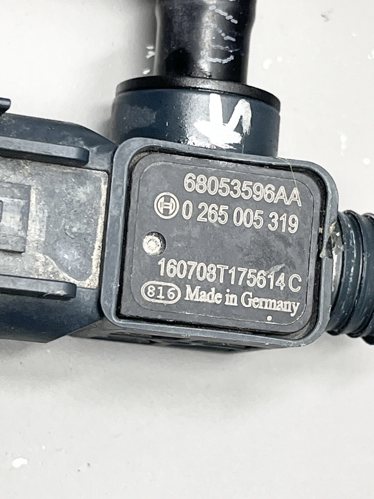 Maserati Levante 2017-2020 Check valve